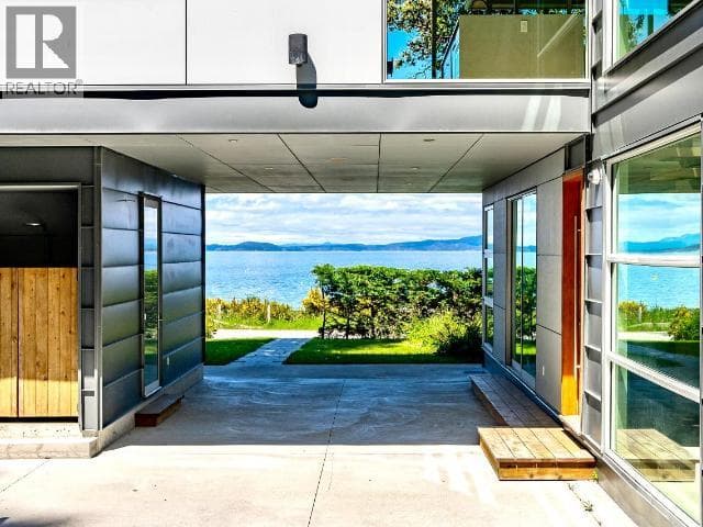 2924 MALASPINA PROMENADE photo 4