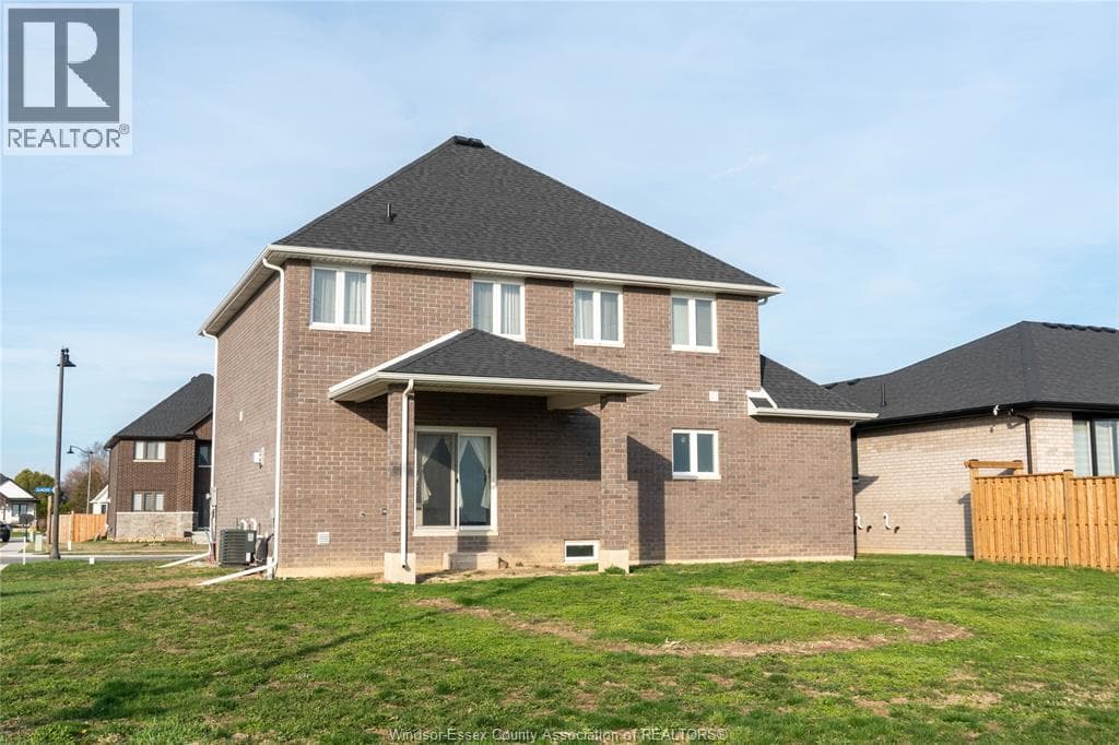 74 DUNDEE DRIVE photo 4