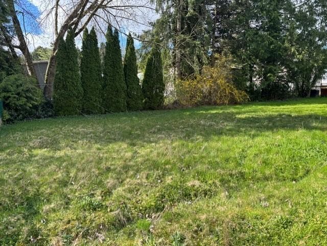 46 8266 KING GEORGE BOULEVARD photo 3
