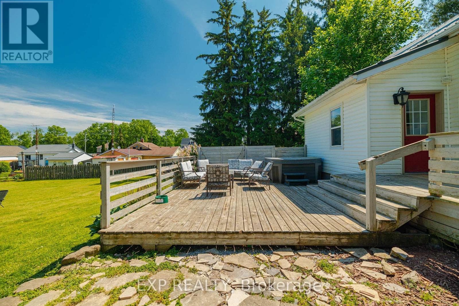 1567 OLD BROCK STREET photo 5