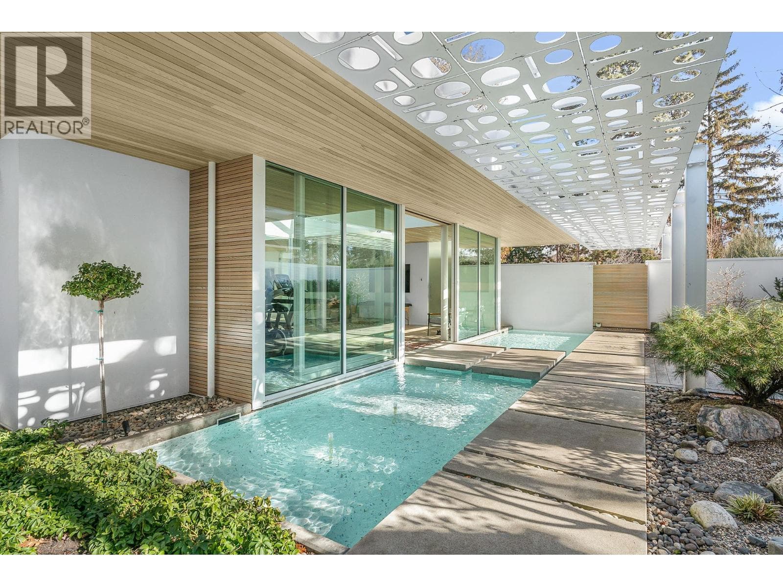 5 bed 5 bath single family at 4110 Lakeshore Road — $4,899,900