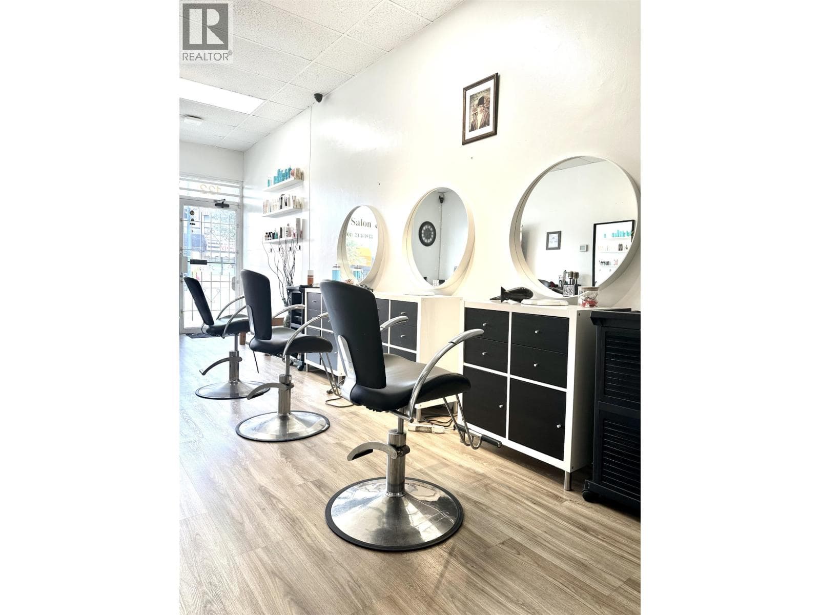 122 W BROADWAY photo 5