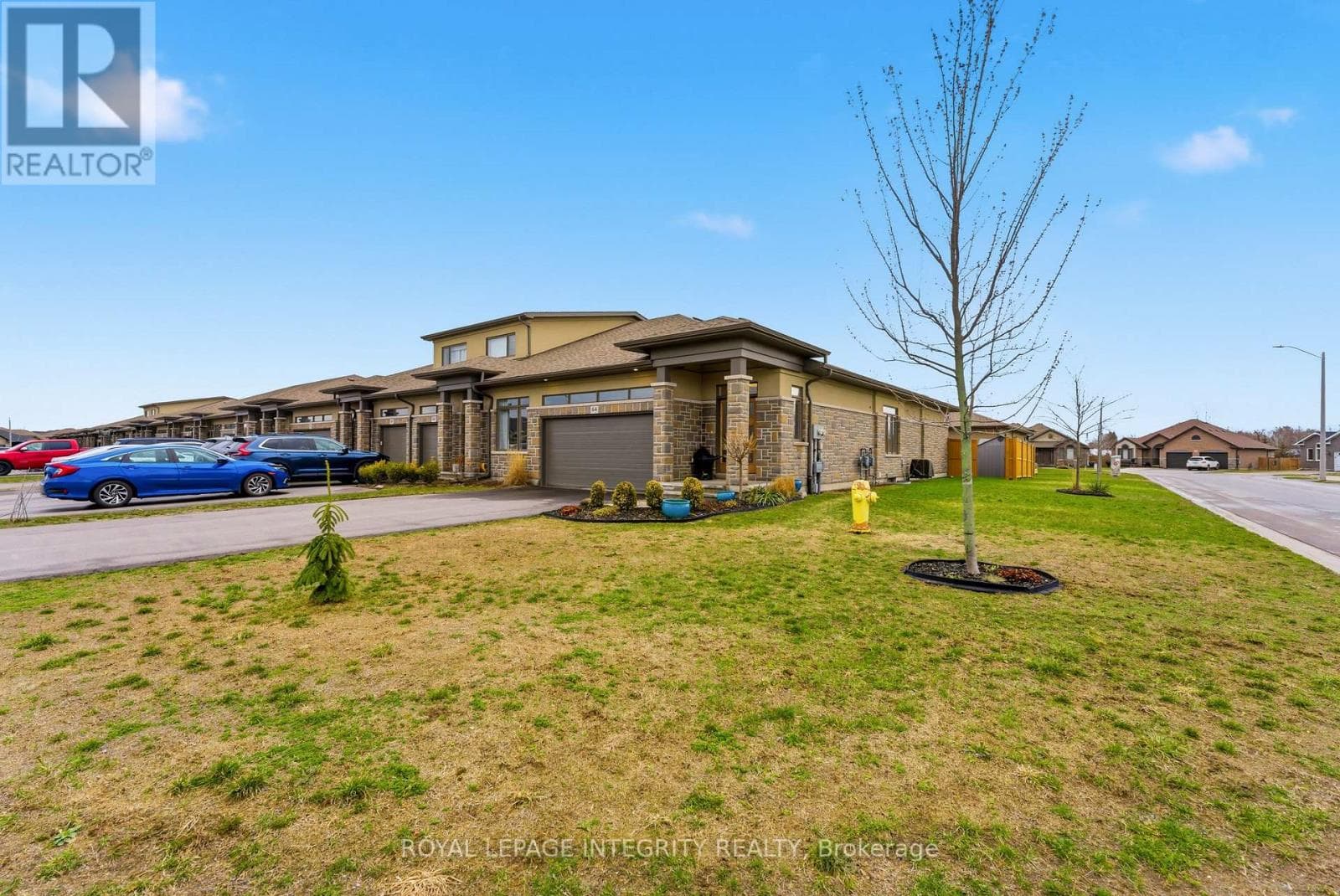64 COVINGTON CRESCENT photo 5