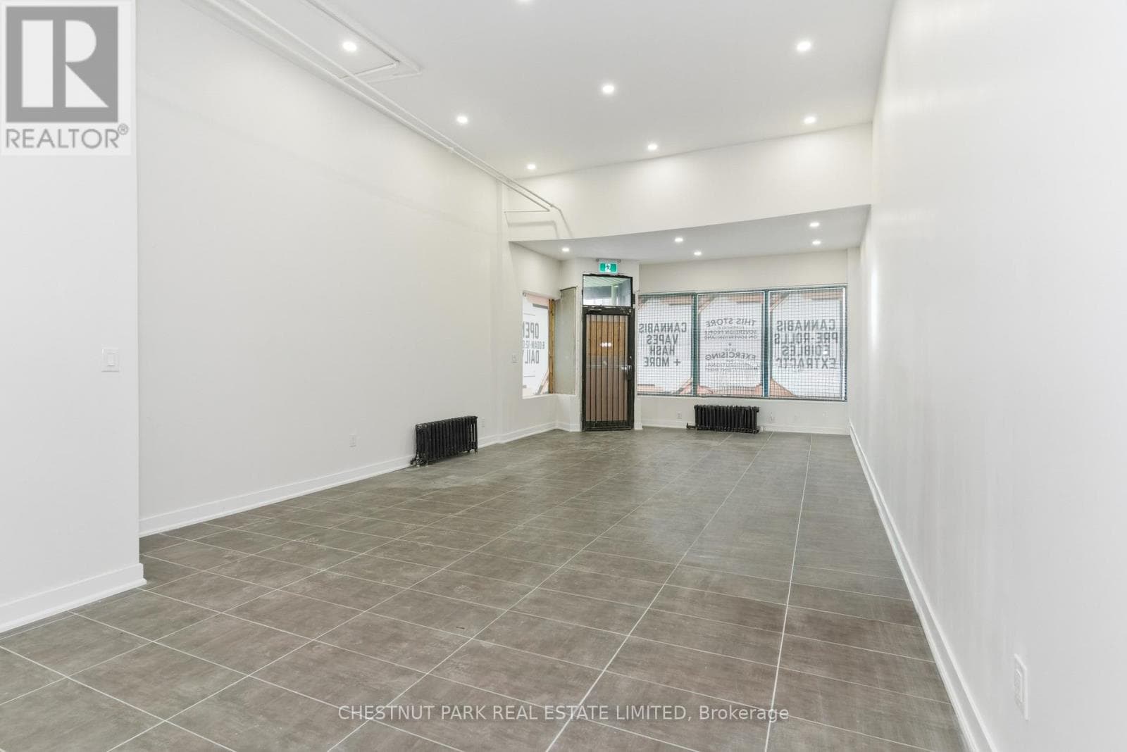 41 RONCESVALLES AVENUE photo 4