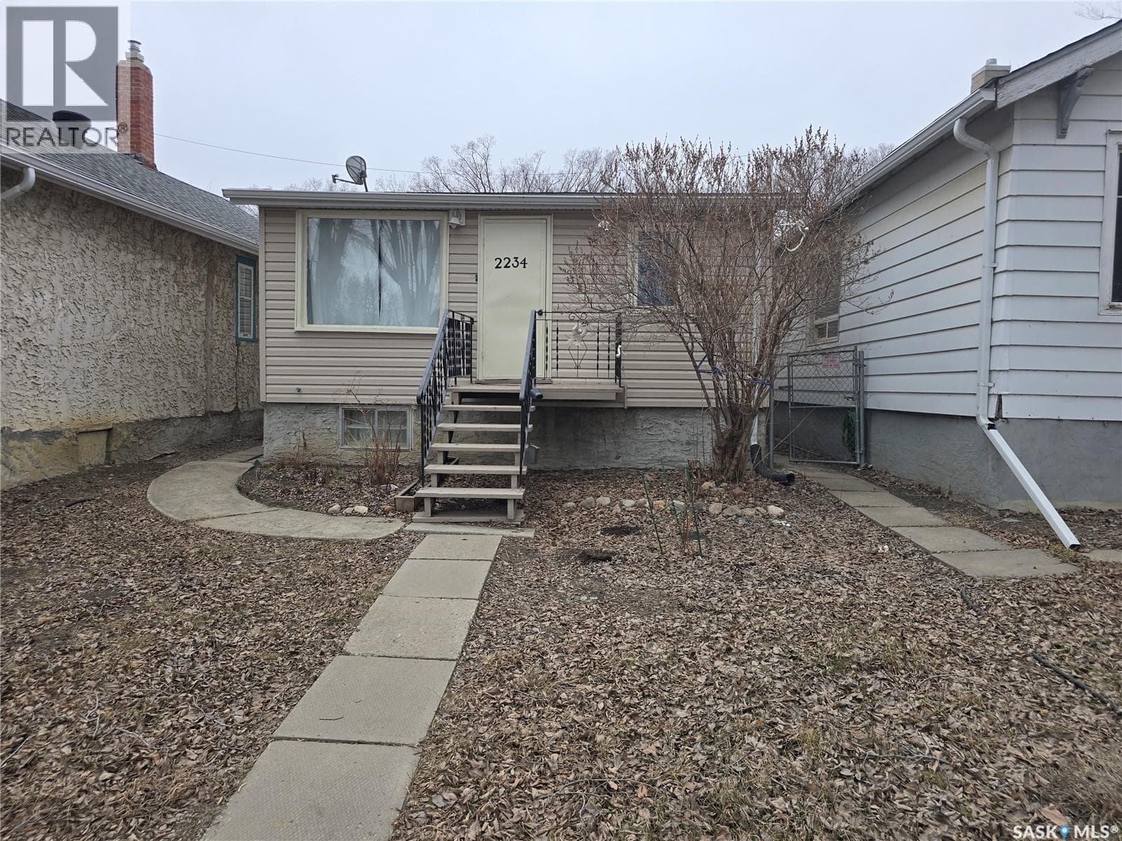 2234 Winnipeg STREET photo 2