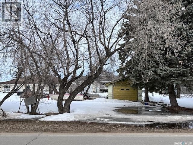 vacant land at 112-114 McDonald AVENUE E — $45,900