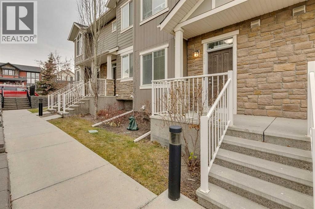 659 Evanston Manor NW photo 5