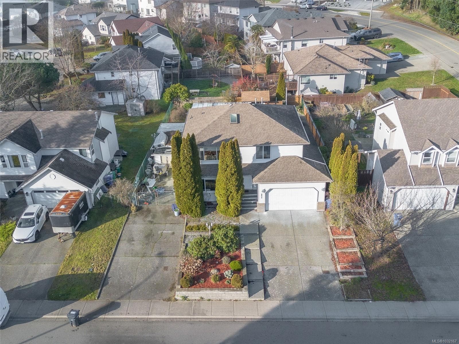 6614 Everest Dr photo 2