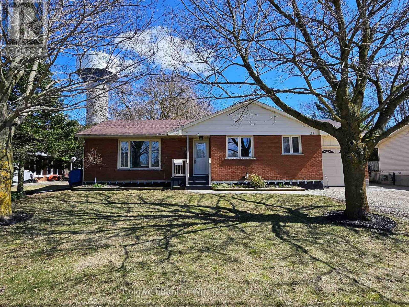 2 bed 2 bath single family at 29 JOHN STREET W — $599,900