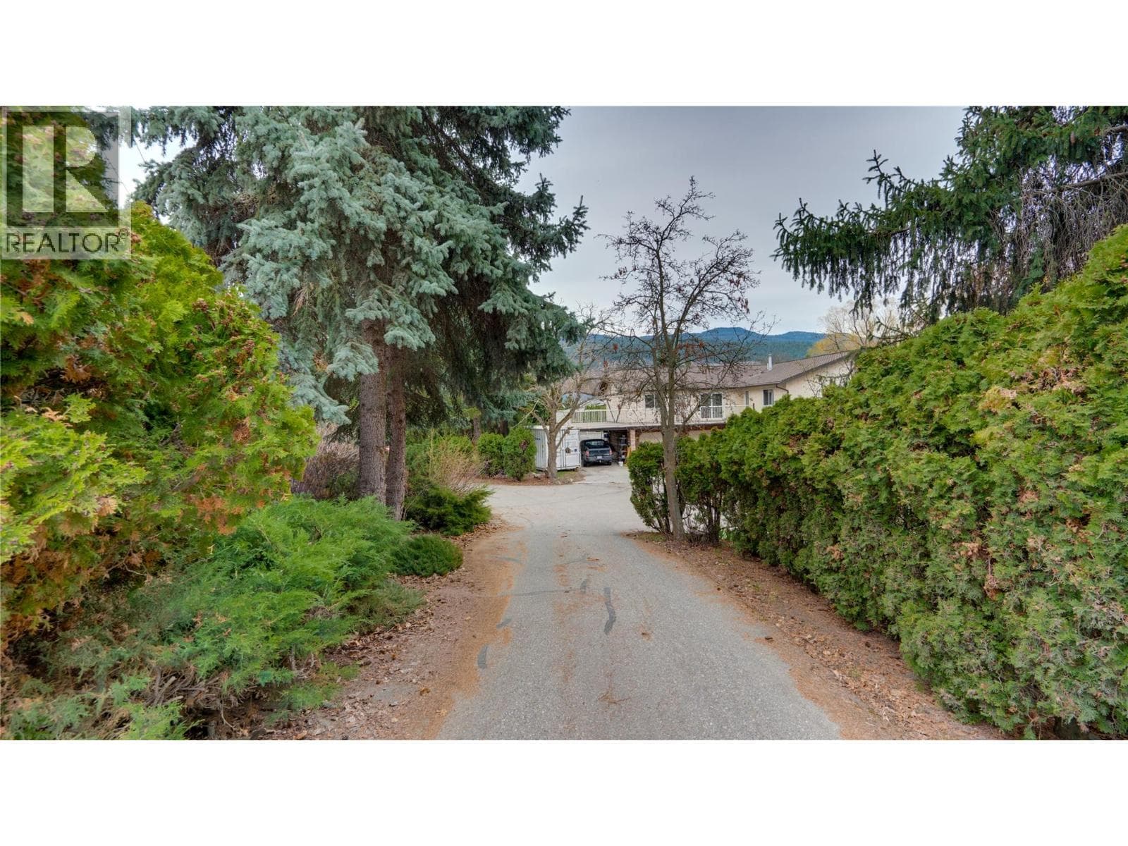 12300 Kalamalka Road photo 2