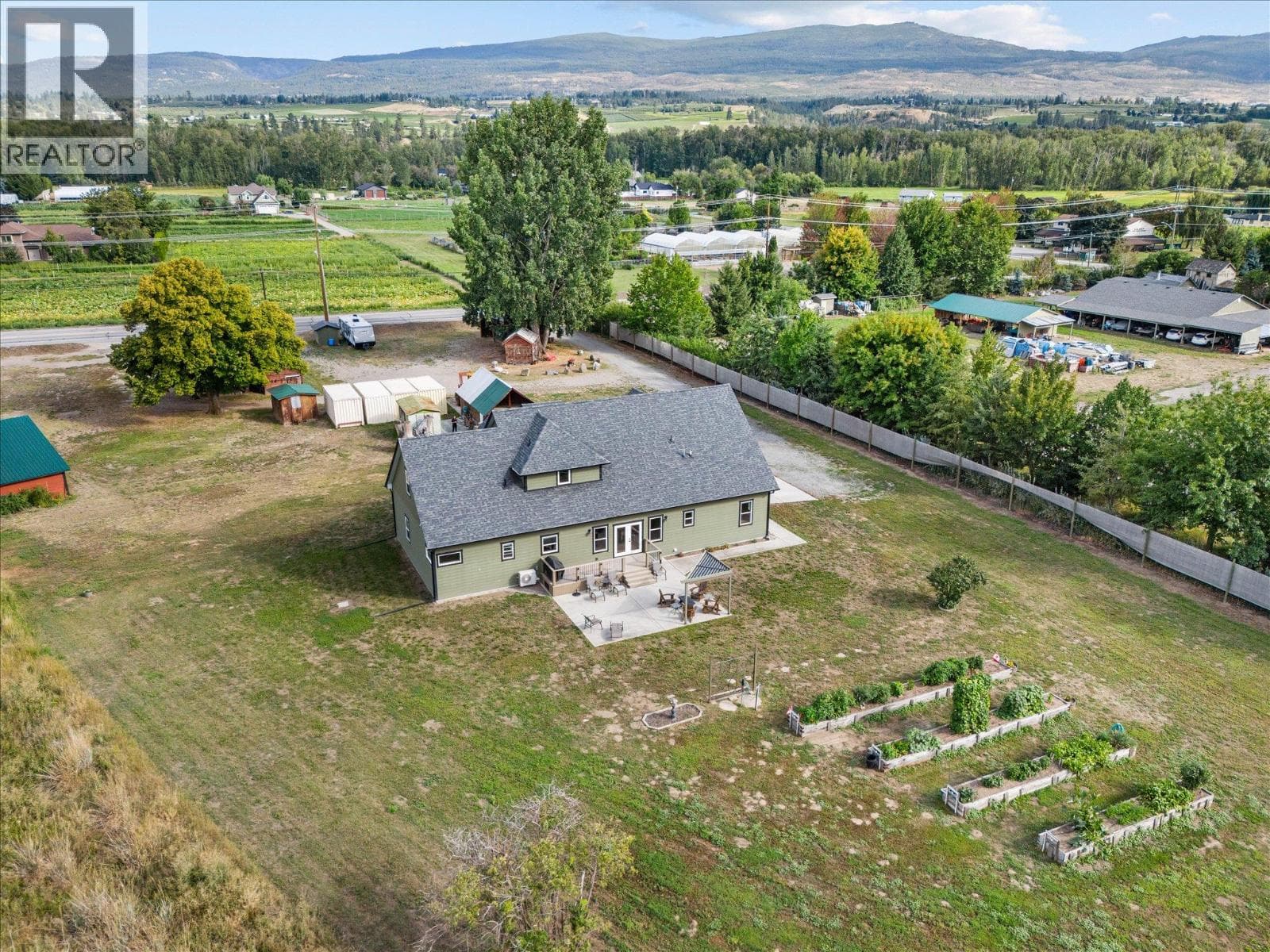 3550 Benvoulin Road photo 3