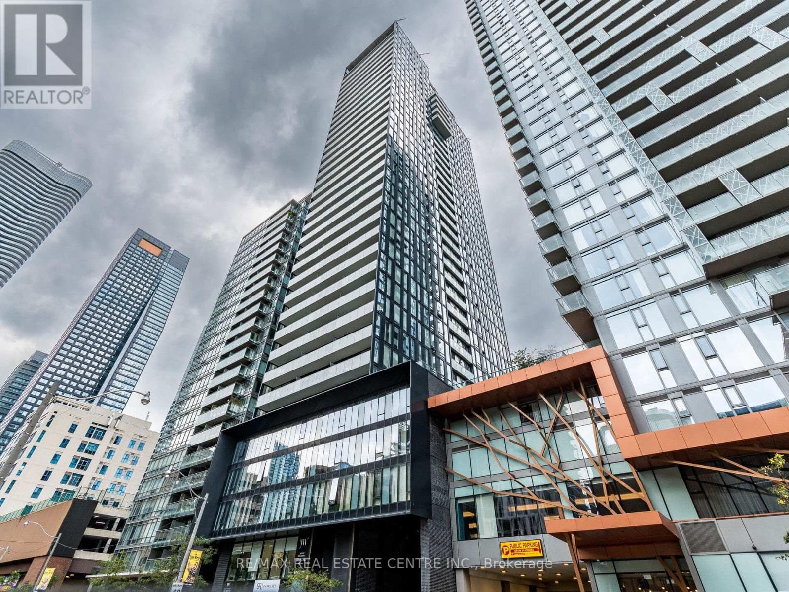 2 bed 1 bath single family at 3302 - 28 WELLESLEY STREET — $639,999