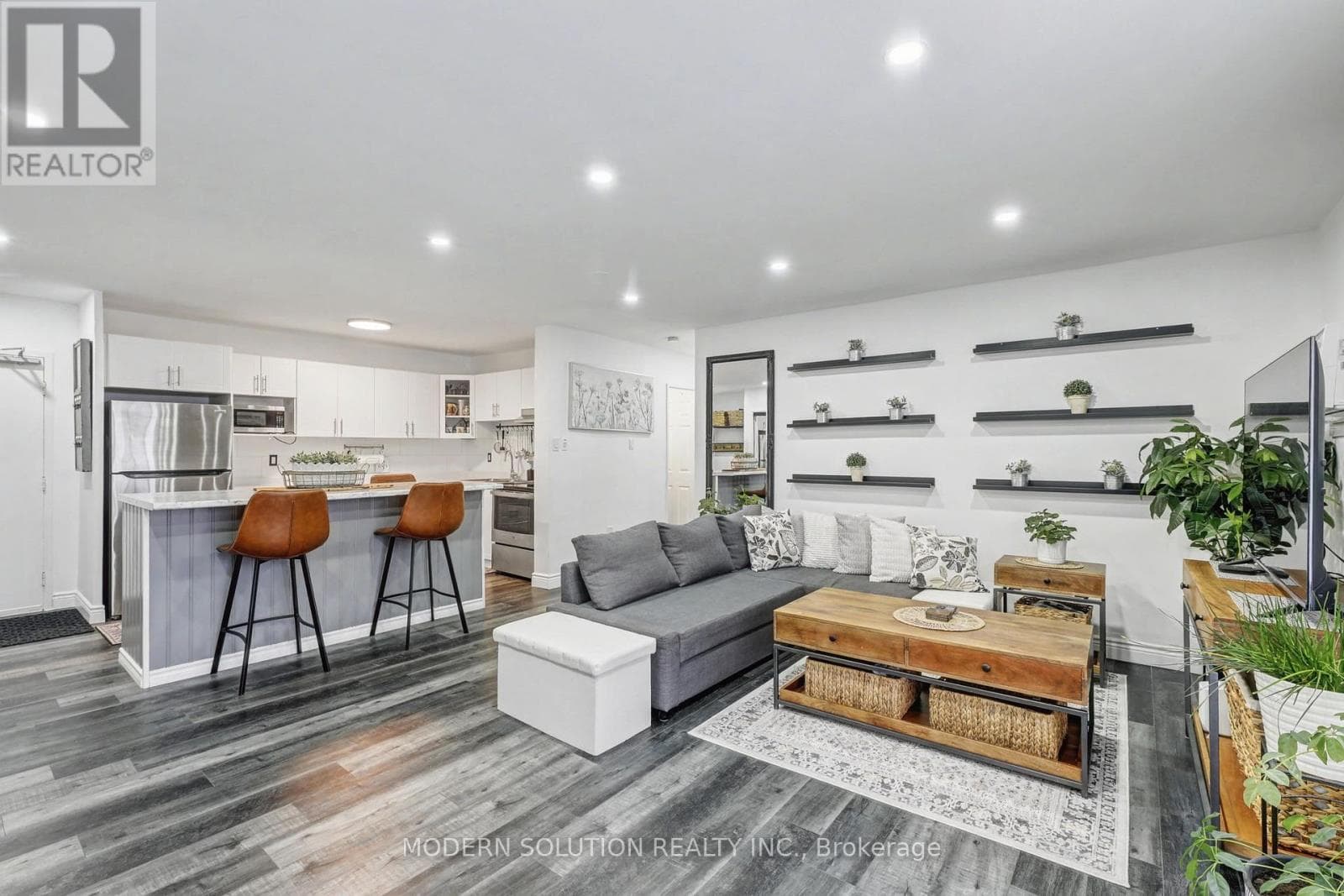 308 - 563 MORNINGTON AVENUE photo 3