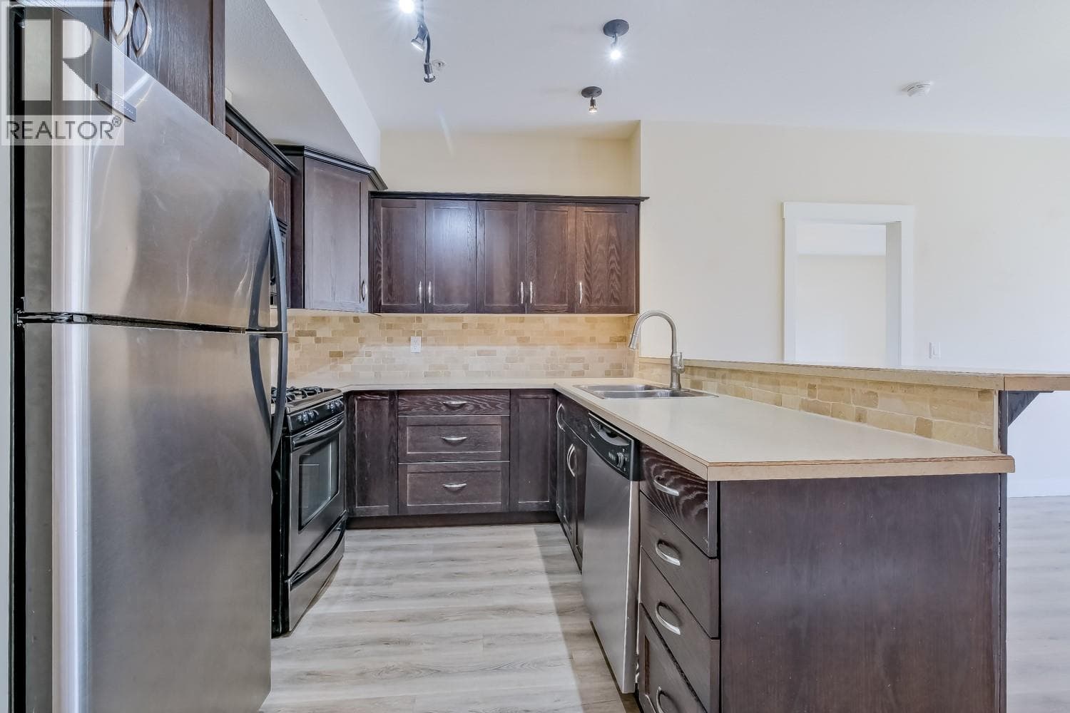 3180 Beaver Lake Road Unit# 308 photo 4