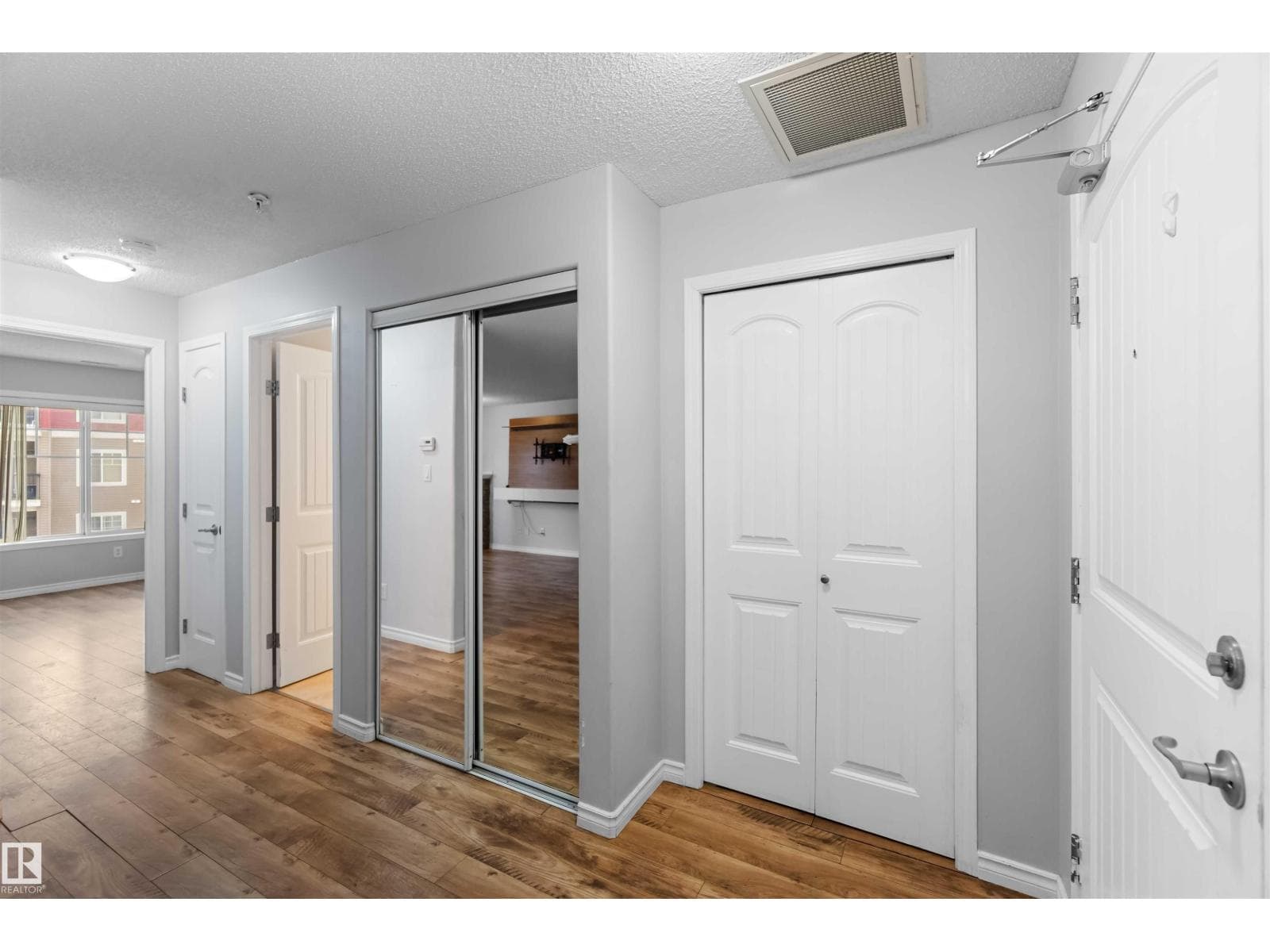 #319 17415 99 AV NW photo 3