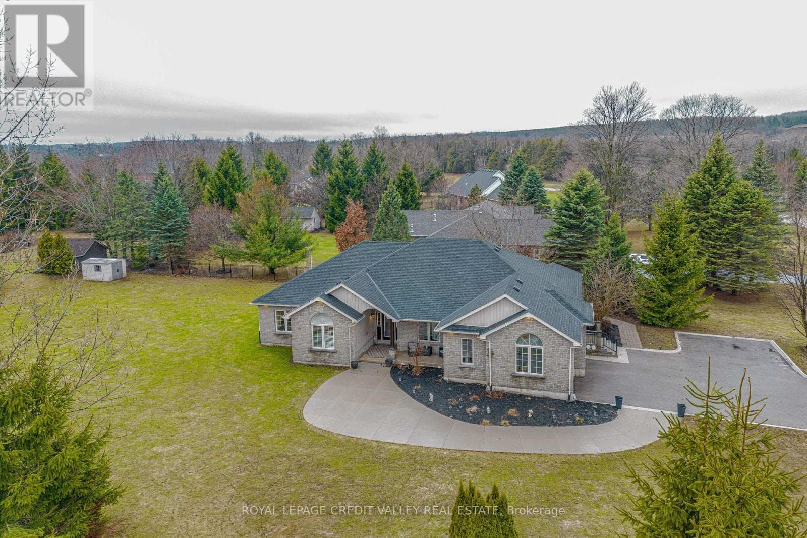 48 RAYBURN MEADOWS ROAD photo 2