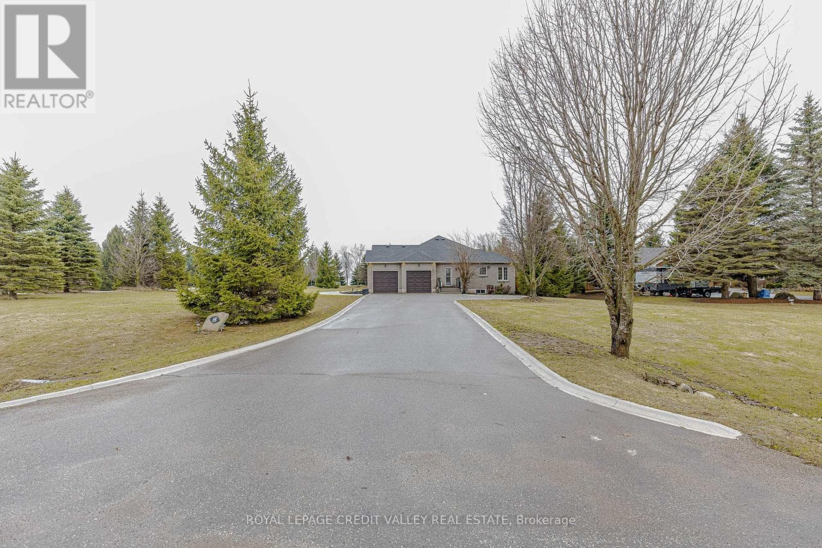 48 RAYBURN MEADOWS ROAD photo 4