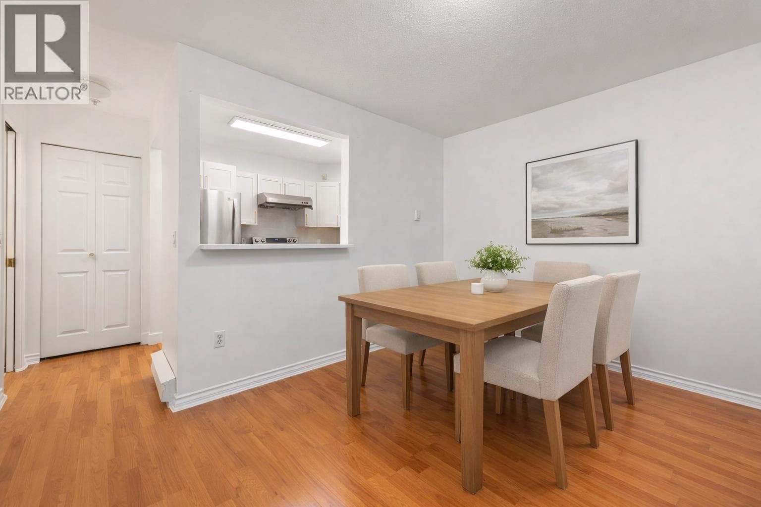 15 3428 ADANAC STREET photo 4