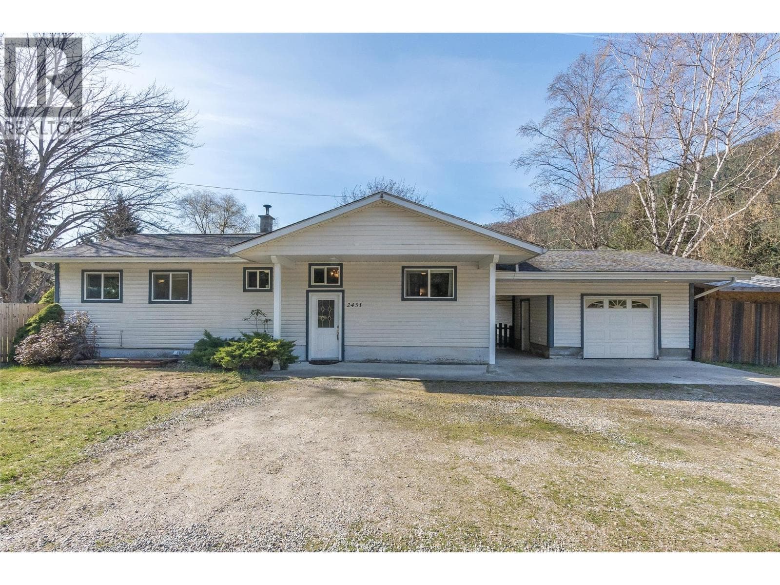 2451 CUNNINGHAM Road photo 2