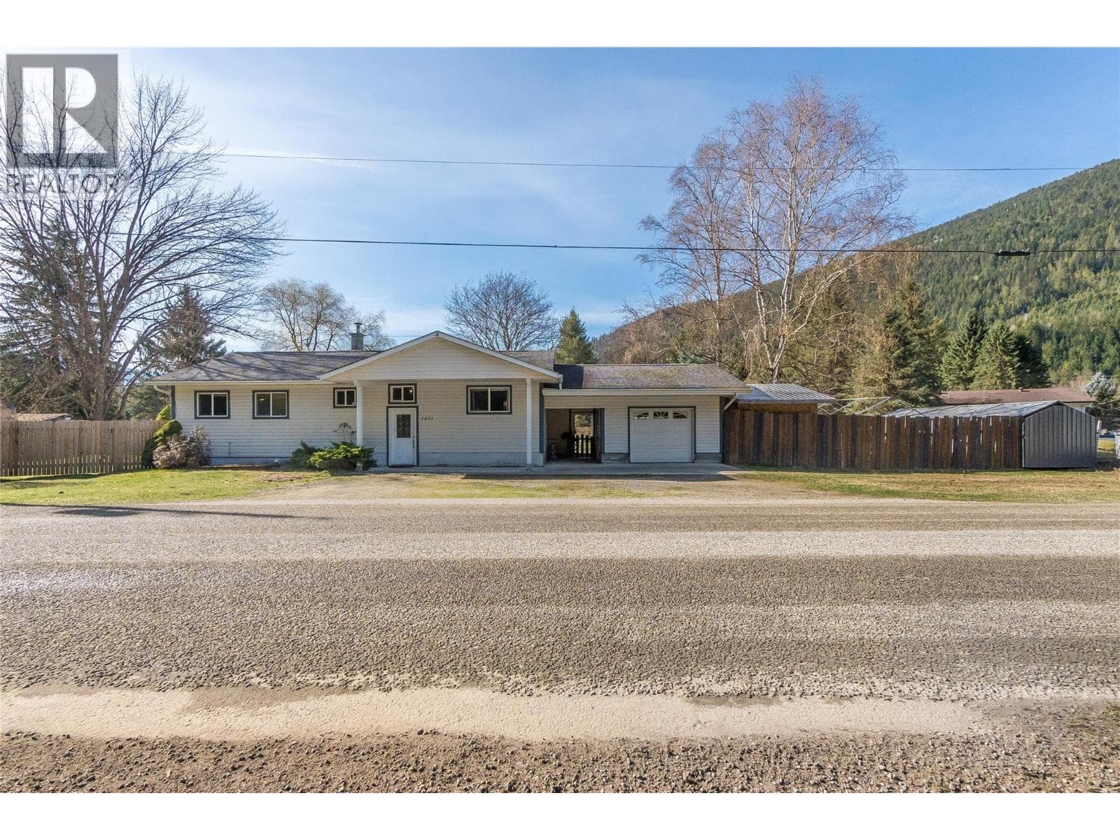 2451 CUNNINGHAM Road photo 3