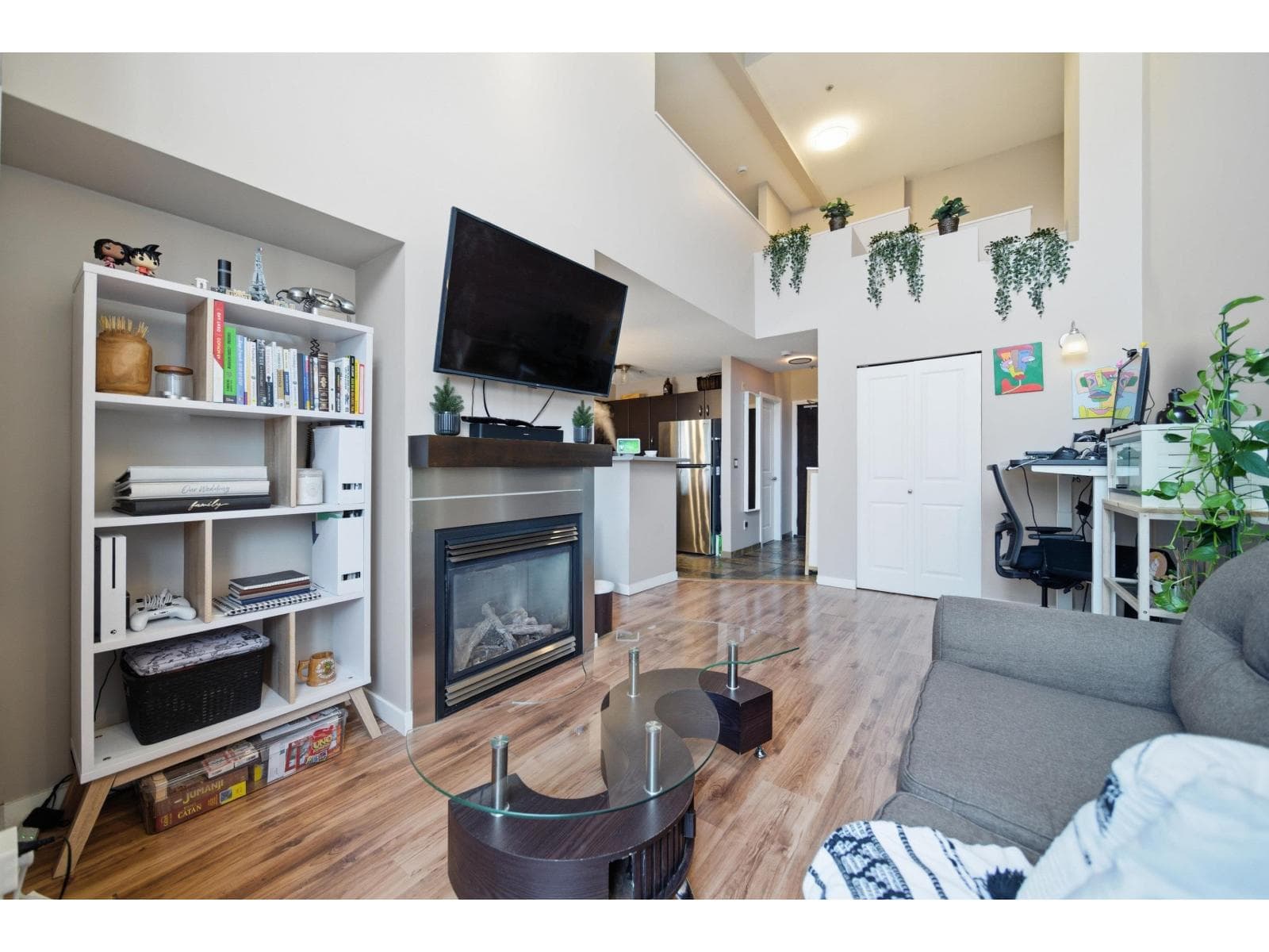 416 10866 CITY PARKWAY photo 4