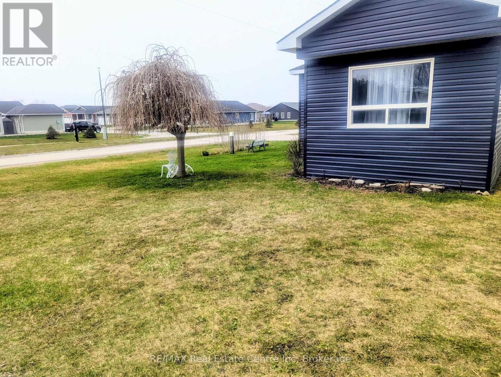 27 CRANBERRY DRIVE N photo 3