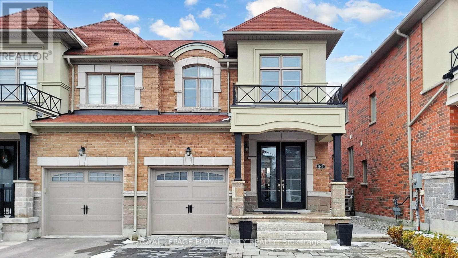 3 bed 4 bath single family at 642 SWEETWATER CRESCENT — $998,000