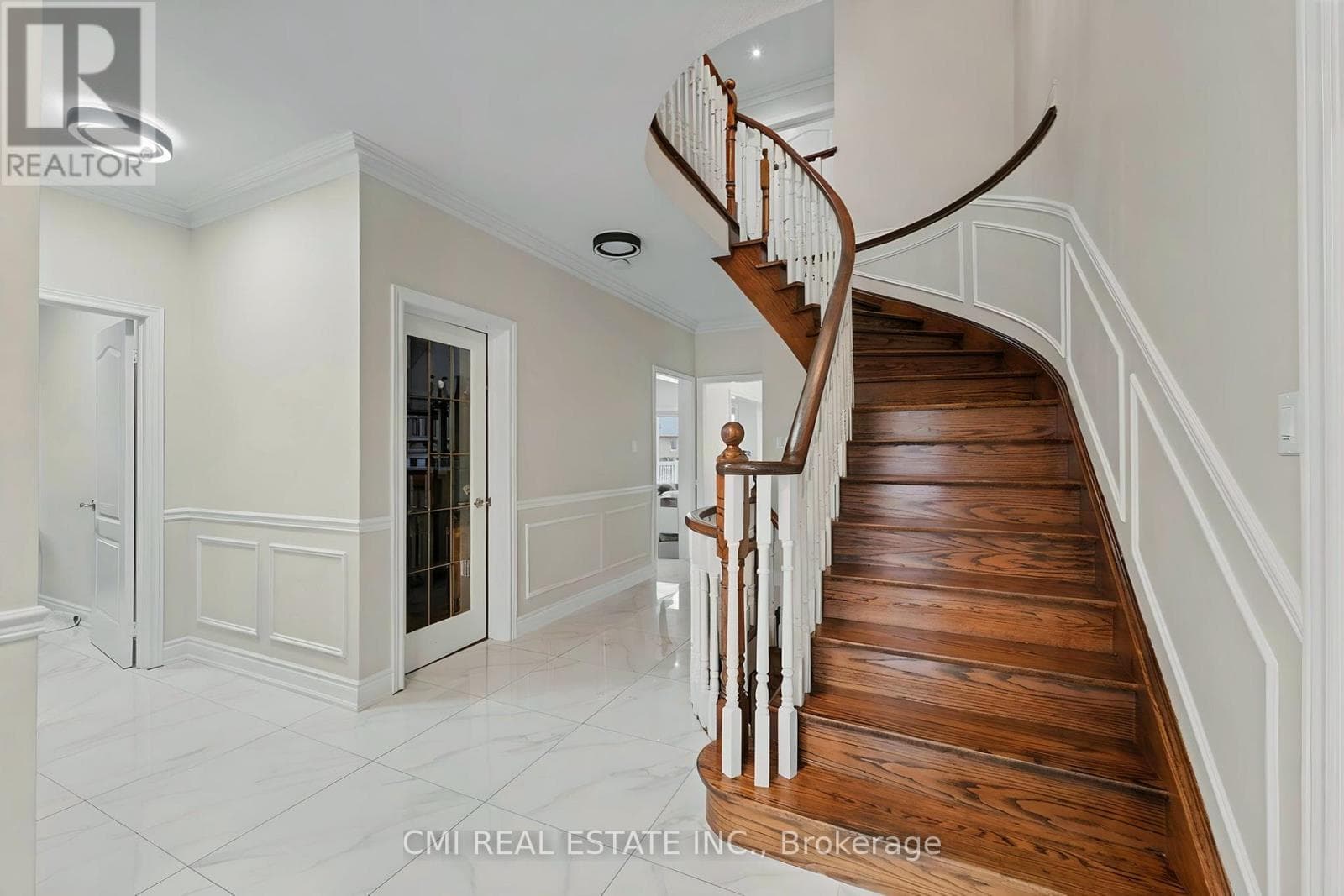 717 VAUGHAN MILLS ROAD photo 3
