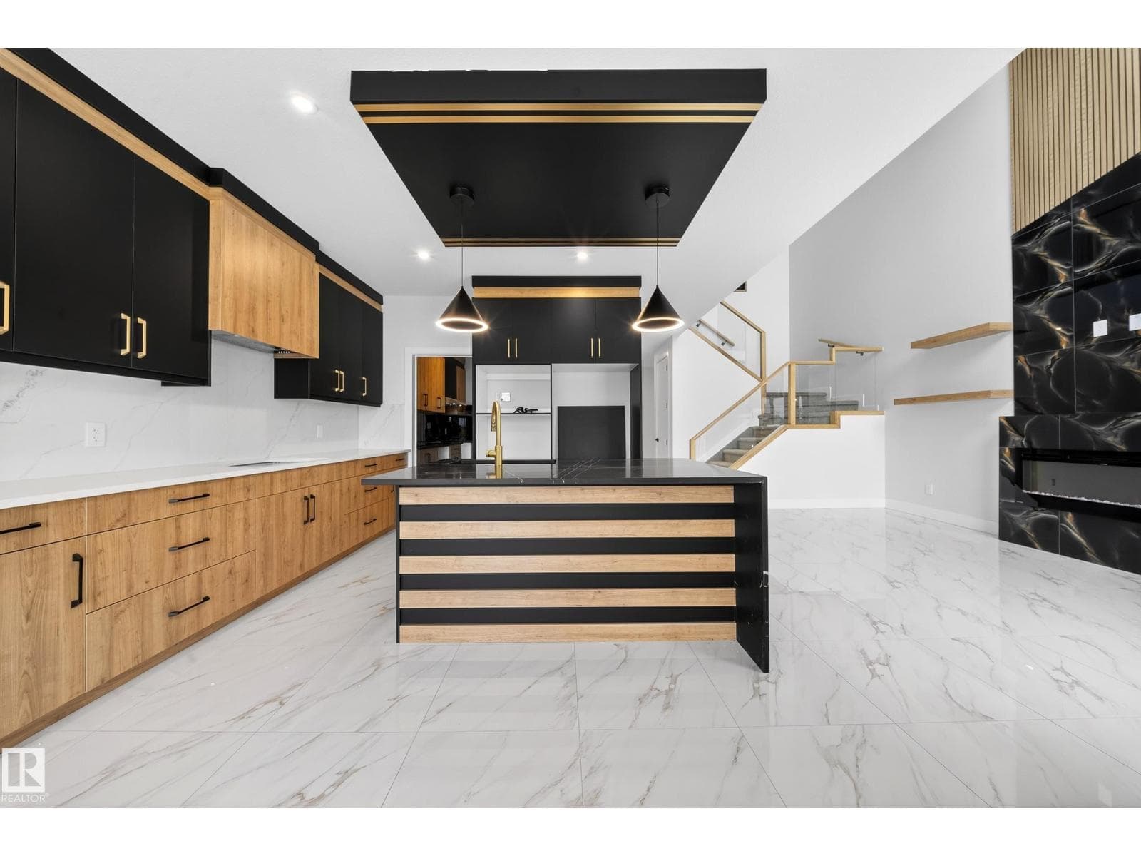 115 28 ST SW photo 5