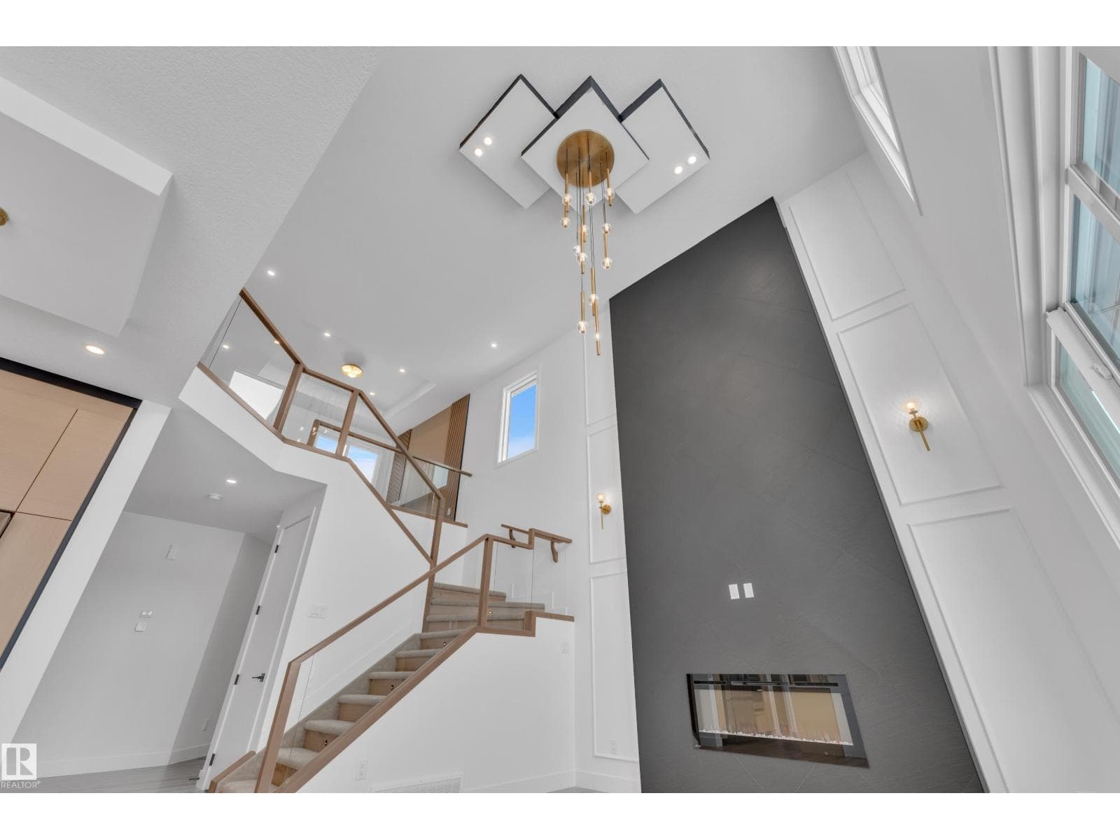 503 Creekside BA photo 2