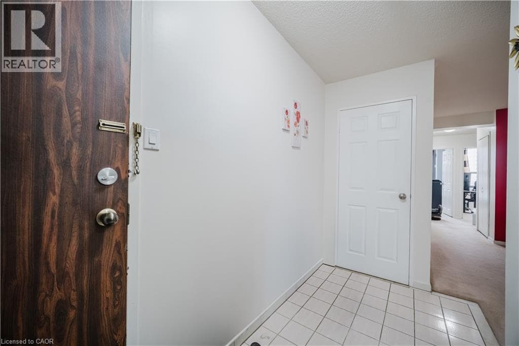 18 KNIGHTSBRIDGE Road Unit# 502 photo 3