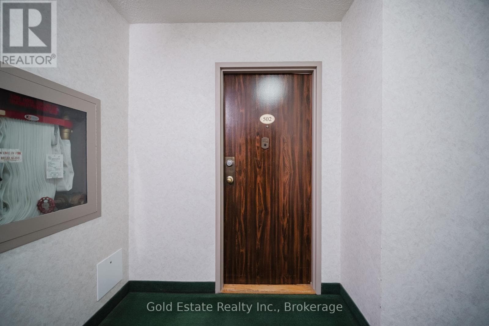 502 - 18 KNIGHTSBRIDGE ROAD photo 2
