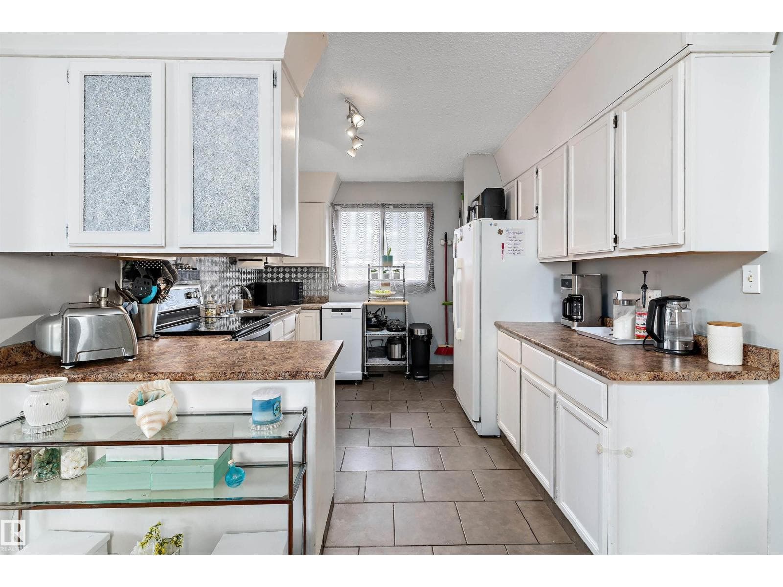 12914 69 ST NW photo 4