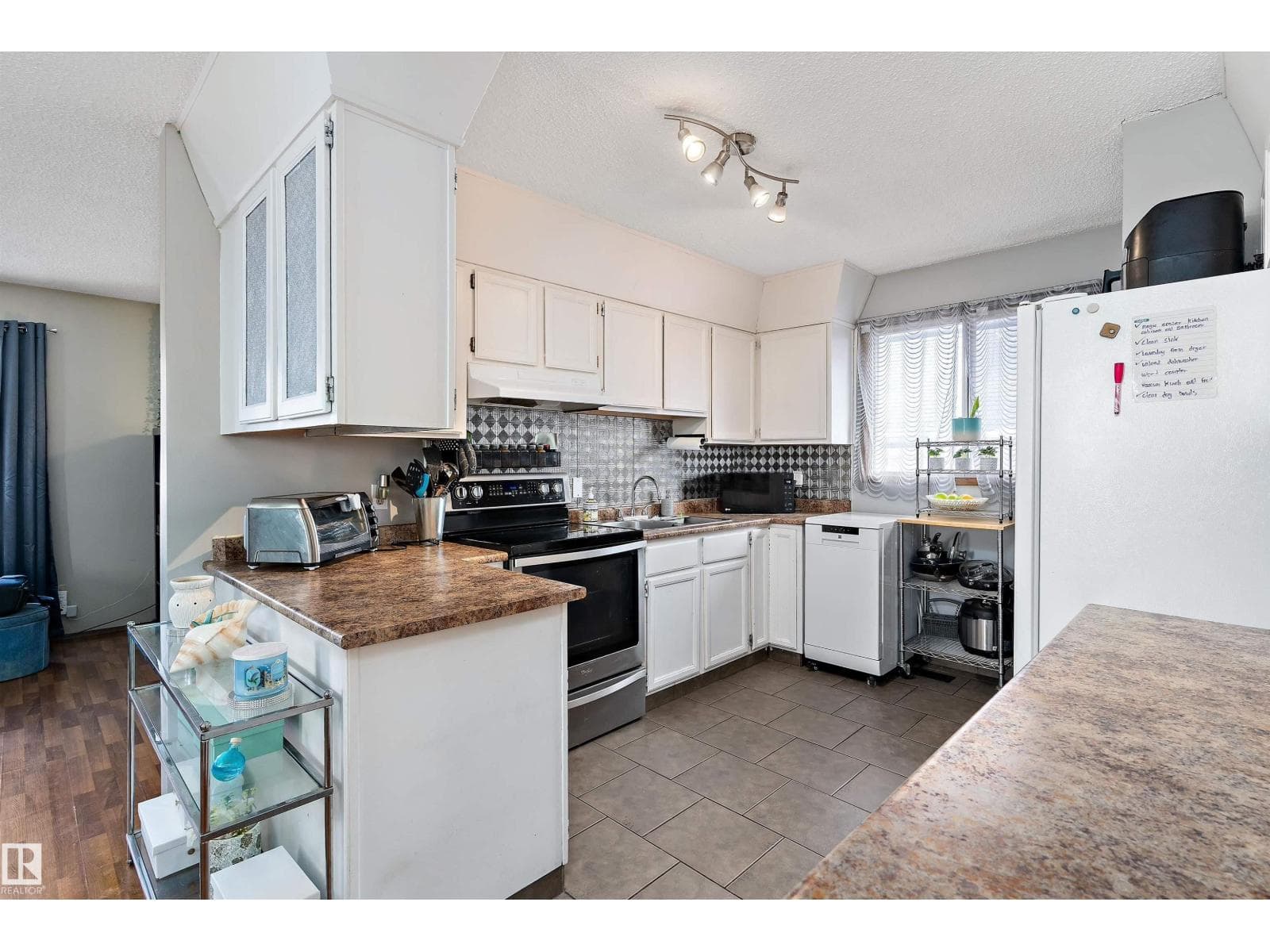 12914 69 ST NW photo 5