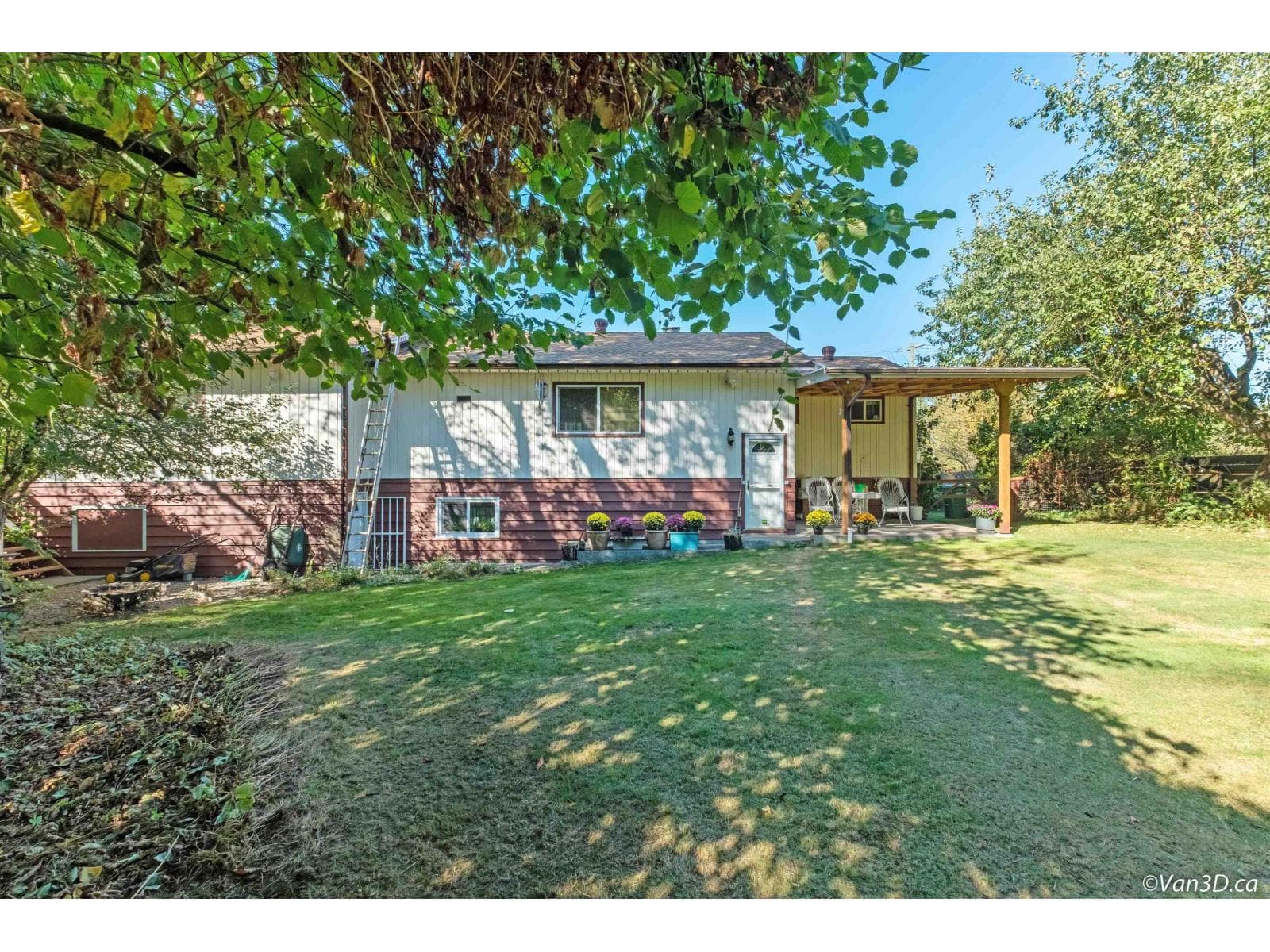 28762 TOWNSHIPLINE ROAD photo 2