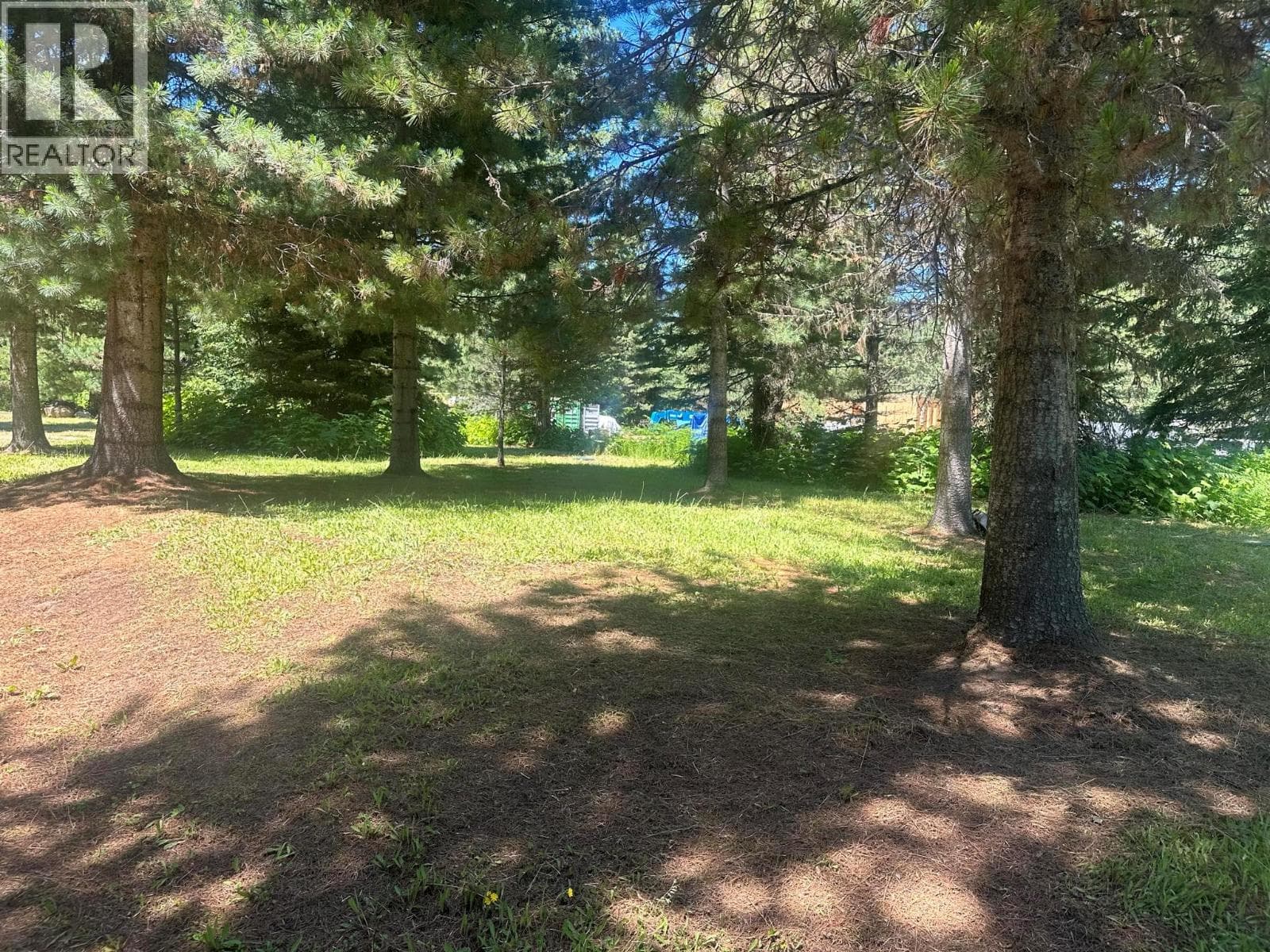 212 ISLAND VIEW Road photo 4