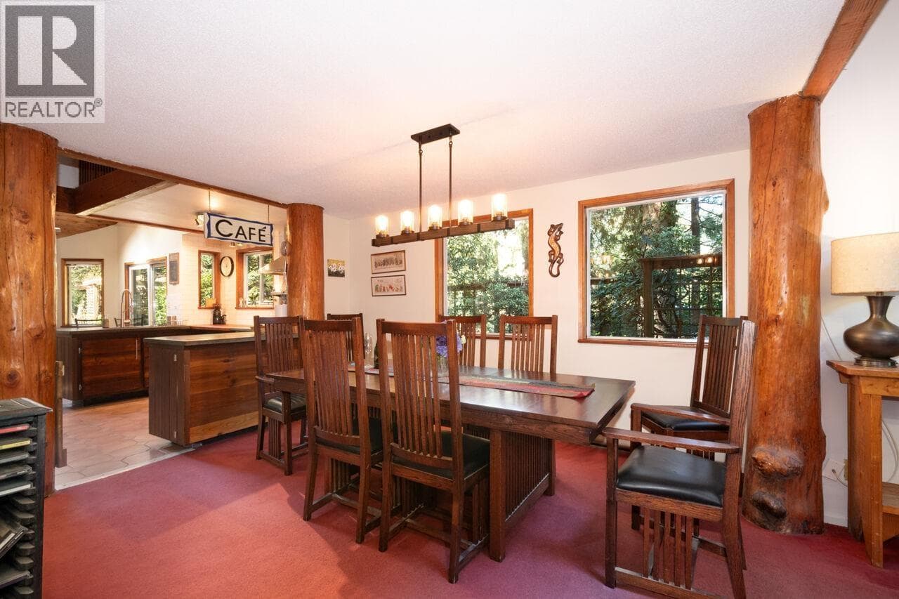 574 COWAN ROAD photo 5