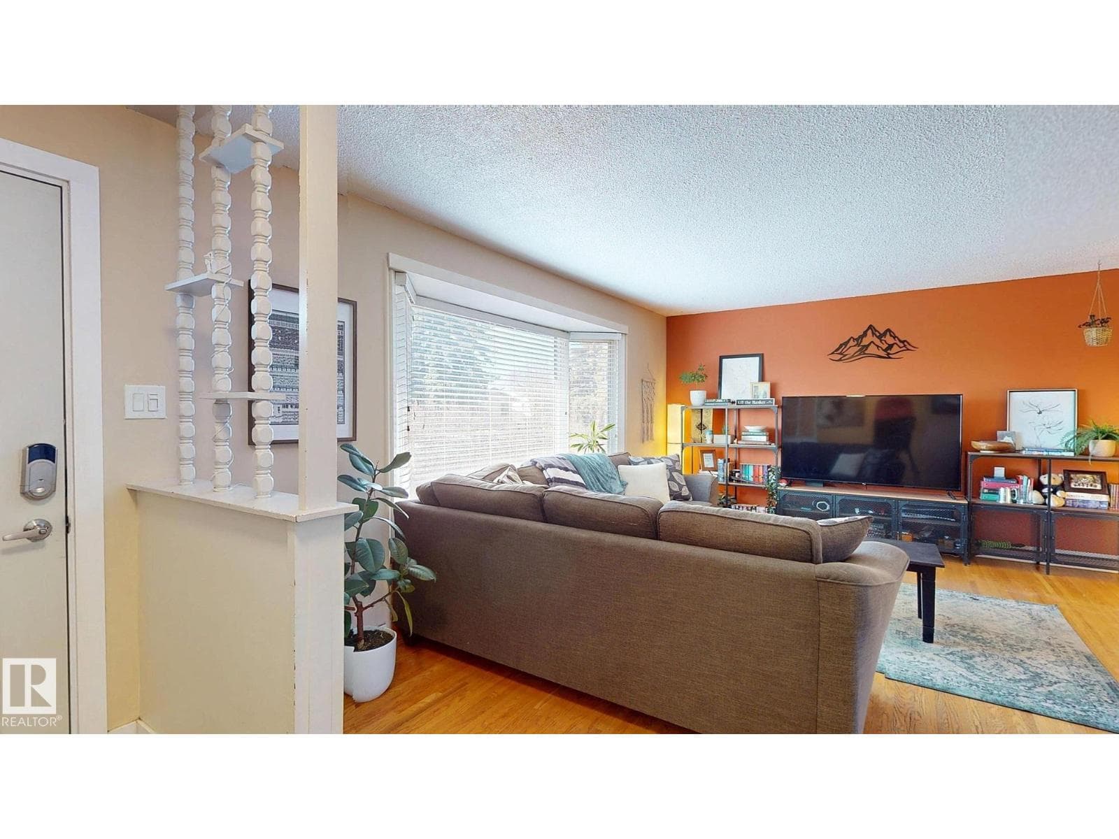 16724 79 "A" AV NW photo 4