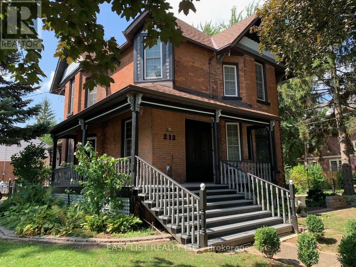 4 bed 3 bath single family at 213 VIDAL STREET S — $799,000