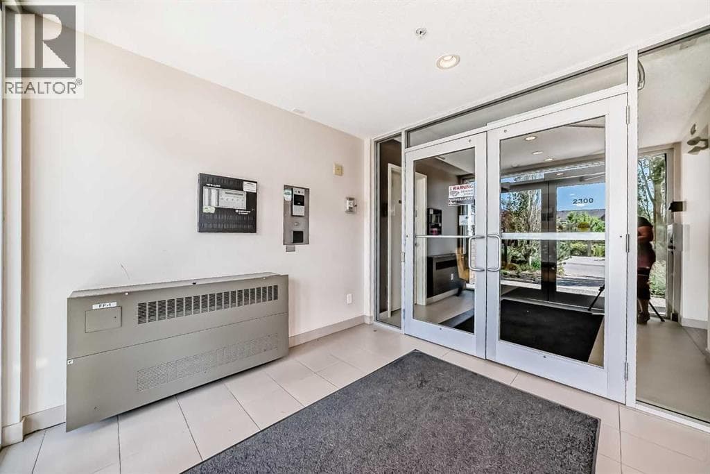 417, 2300 Evanston Square NW photo 4