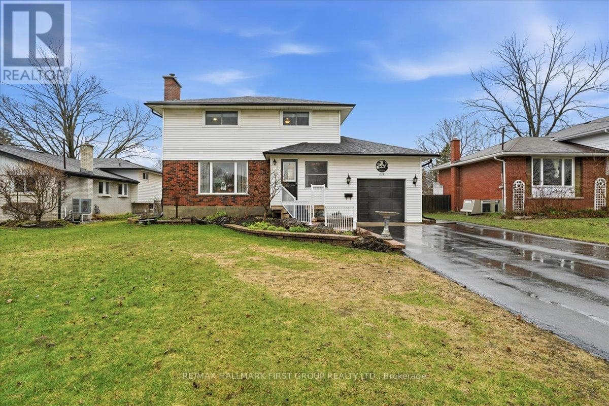 638 BRIDGE STREET photo 2