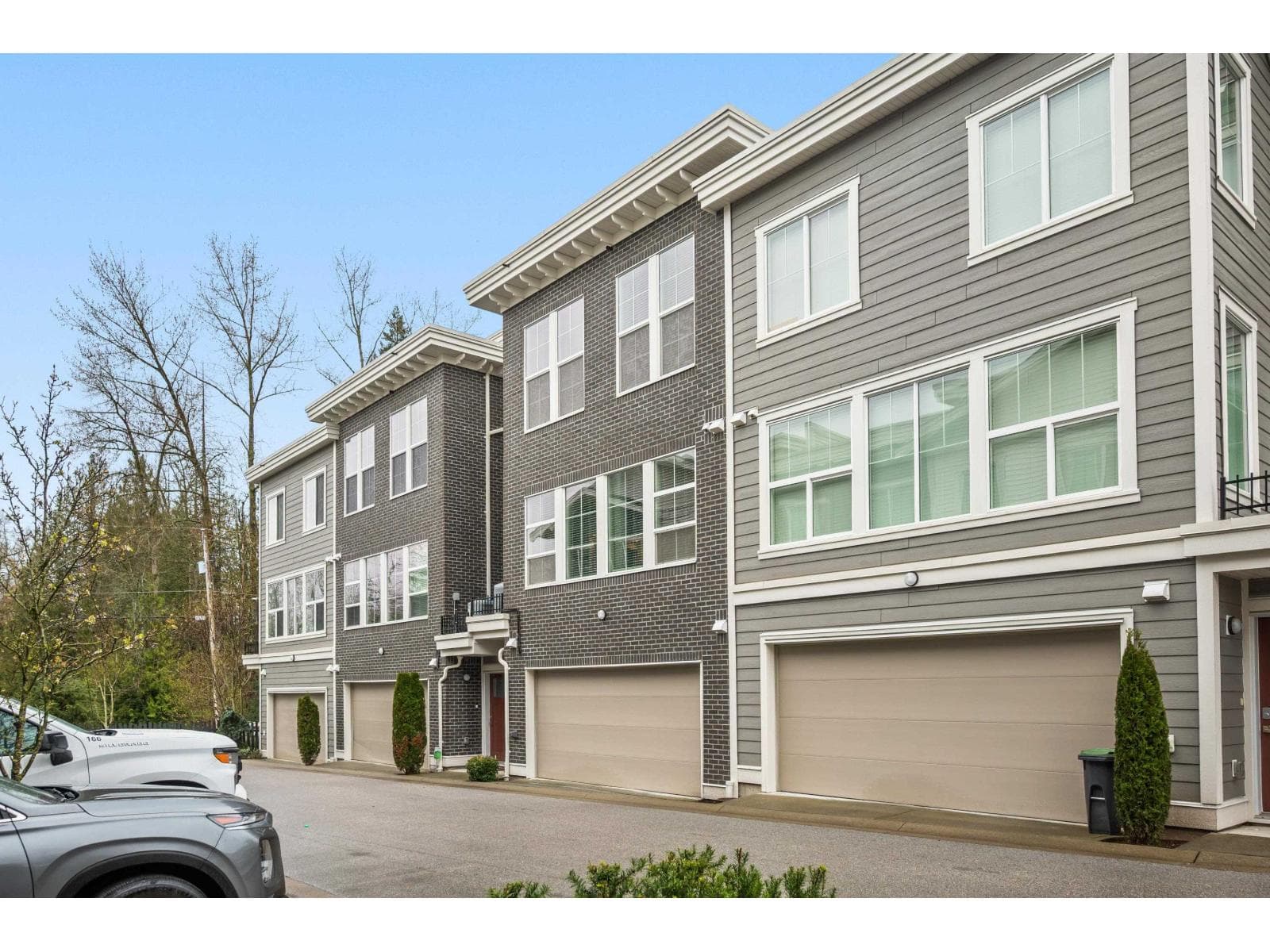 70 8371 202B STREET photo 3