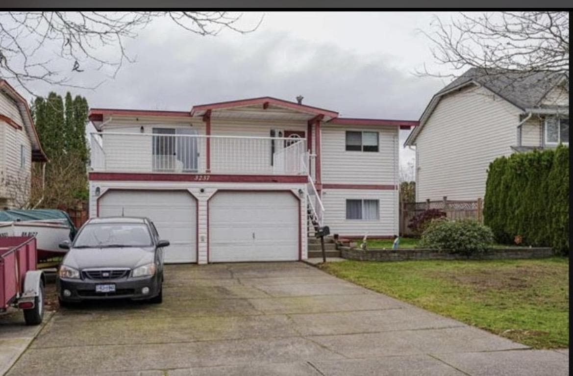 5 bed 3 bath single family at 3237 272B STREET — $999,999