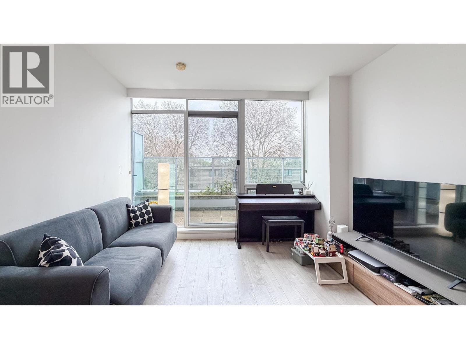 519 5599 COONEY ROAD photo 3