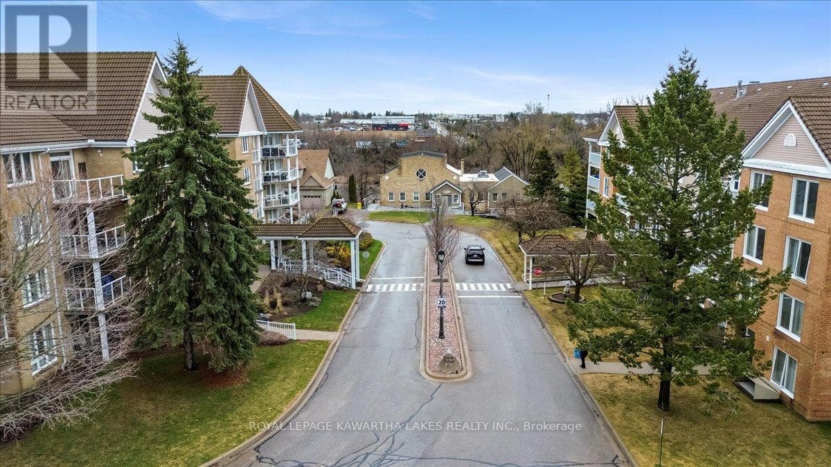 404 - 51 RIVERMILL BOULEVARD photo 4