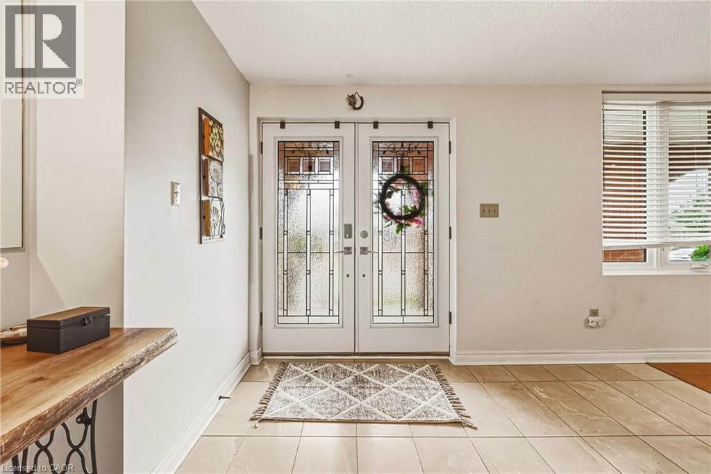 24 HILDEGARD Drive photo 4
