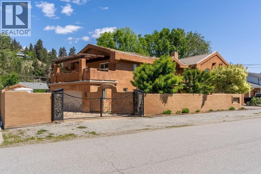 4170 Lake Avenue photo 5