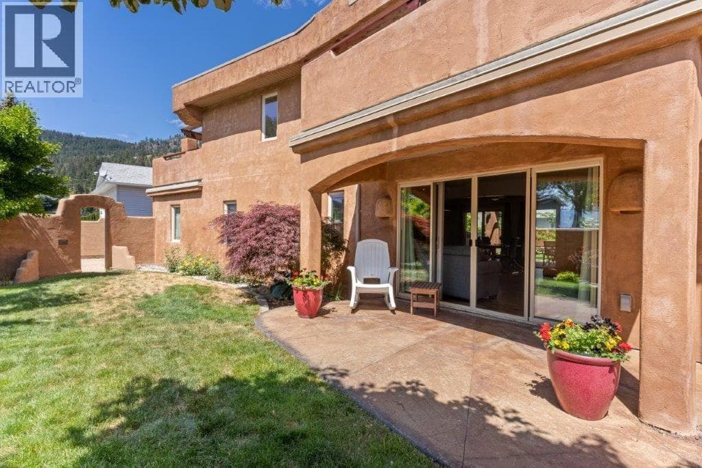 4170 Lake Avenue photo 2