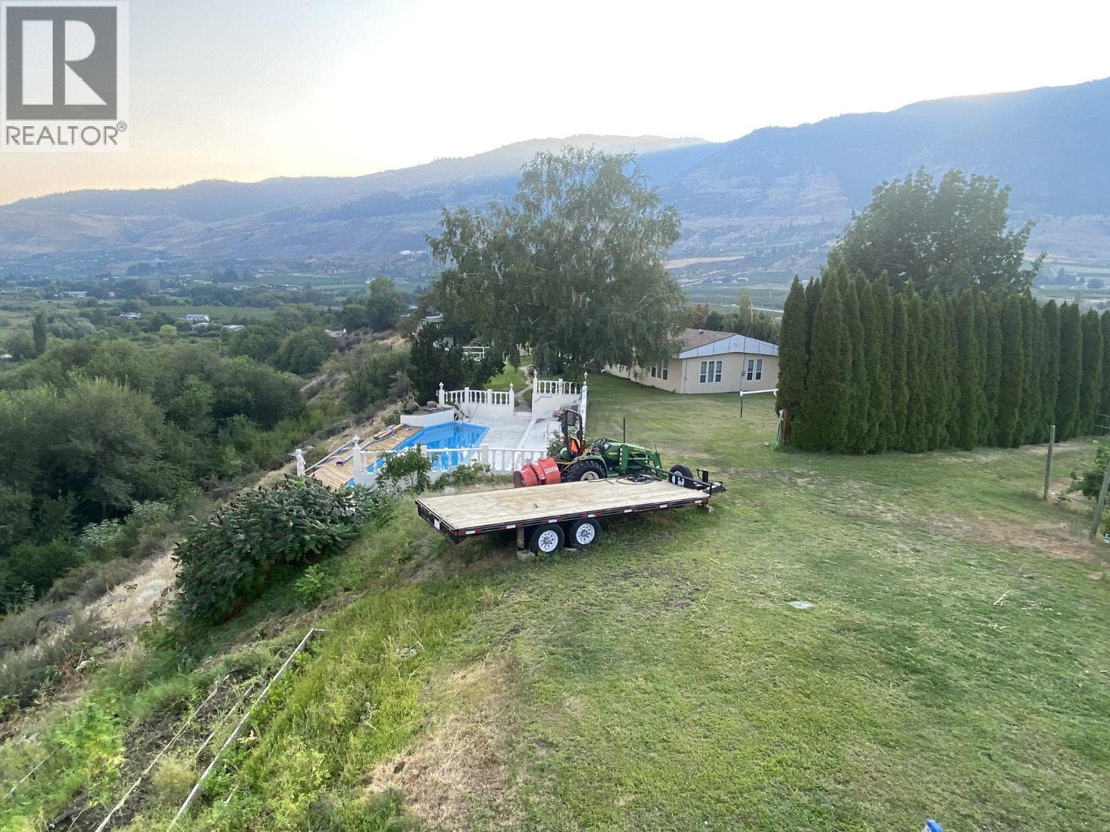 6 bed 2 bath agriculture at 5403 SNOWBRUSH Street — $1,549,000
