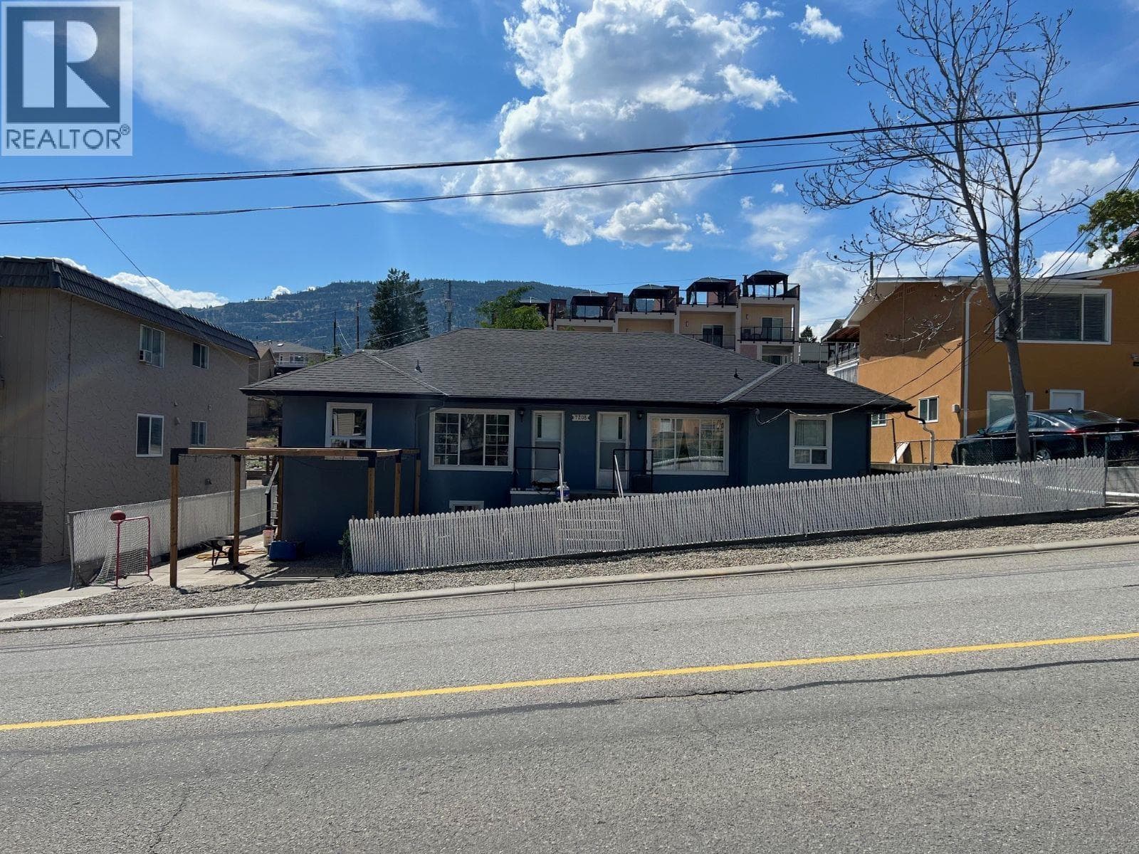 7208 89TH Street photo 3
